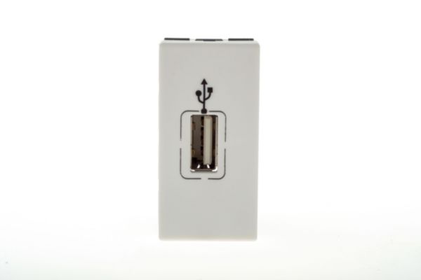 615091BC - TOMADA USB DADOS PIALPLUS+ 22.30.189 